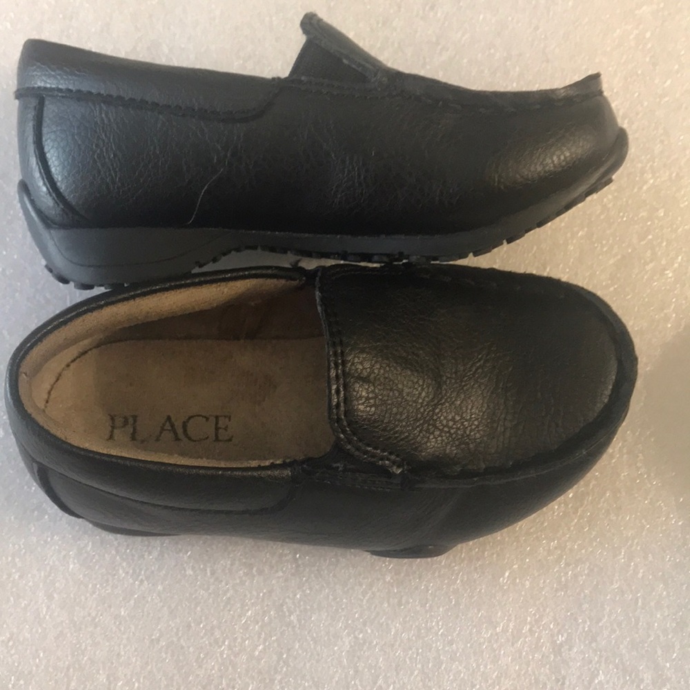 Children’s place loafers black -6  & plaid hat - Picture 11 of 16